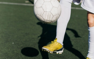 Cuál es la diferencia entre las zapatillas de fútbol y de fútbol sala